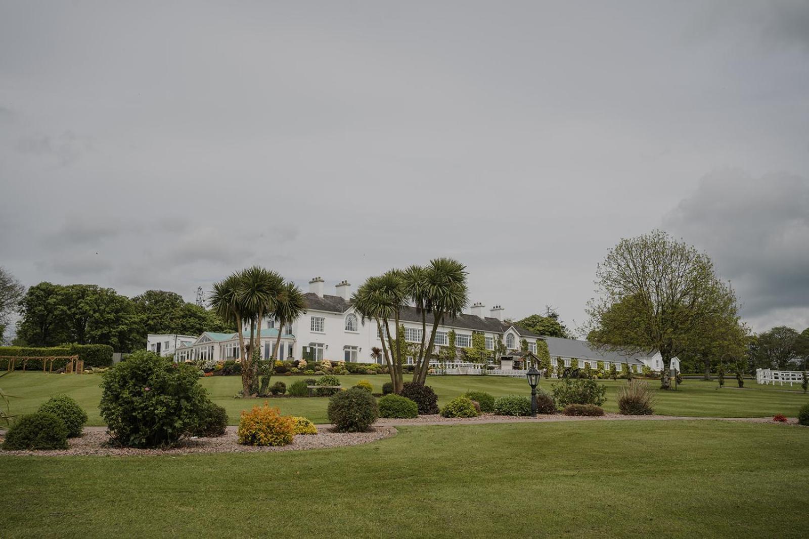 Crover House Hotel & Golf Club Mountnugent المظهر الخارجي الصورة