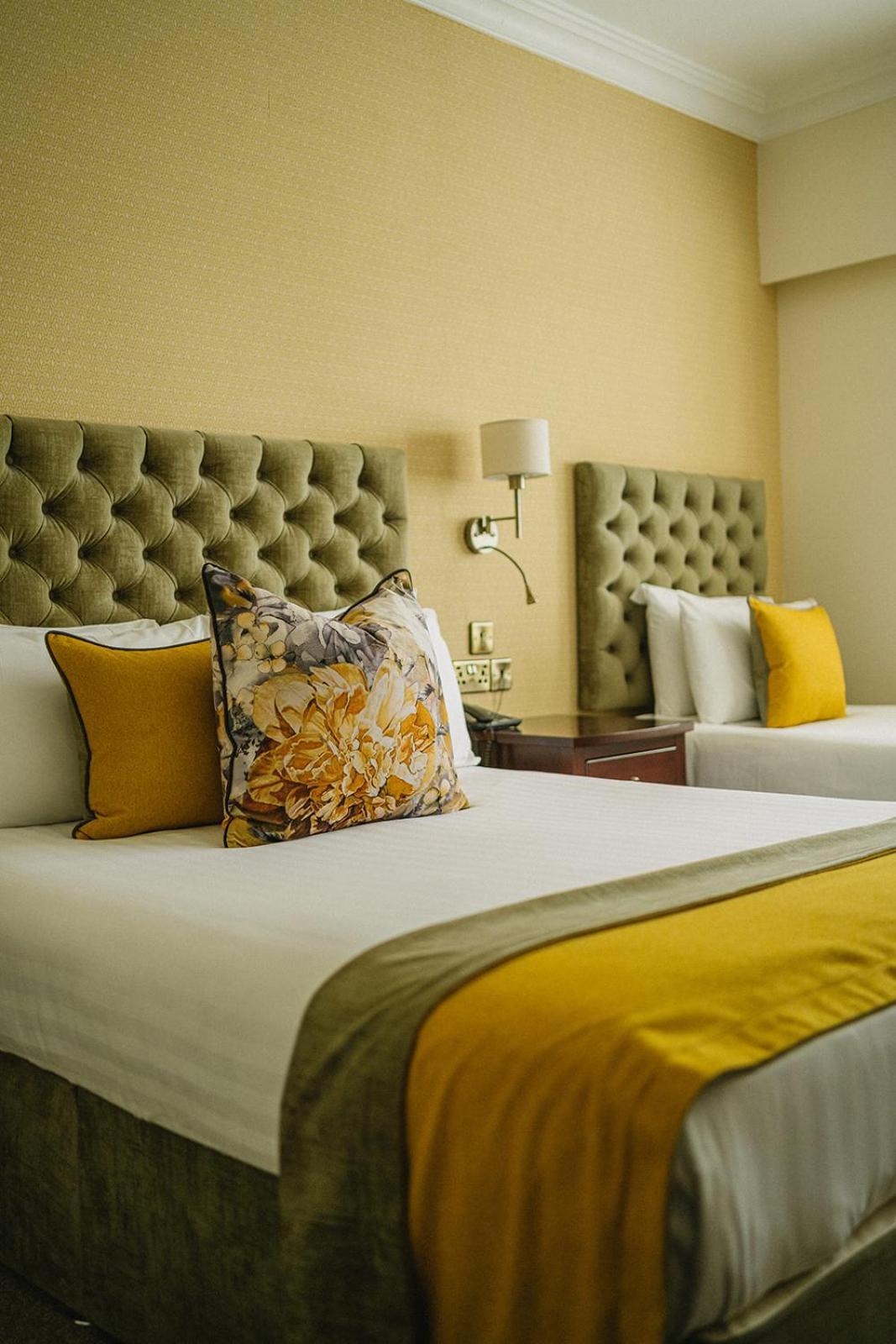 Crover House Hotel & Golf Club Mountnugent المظهر الخارجي الصورة