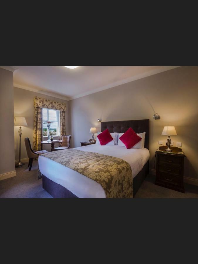 Crover House Hotel & Golf Club Mountnugent المظهر الخارجي الصورة